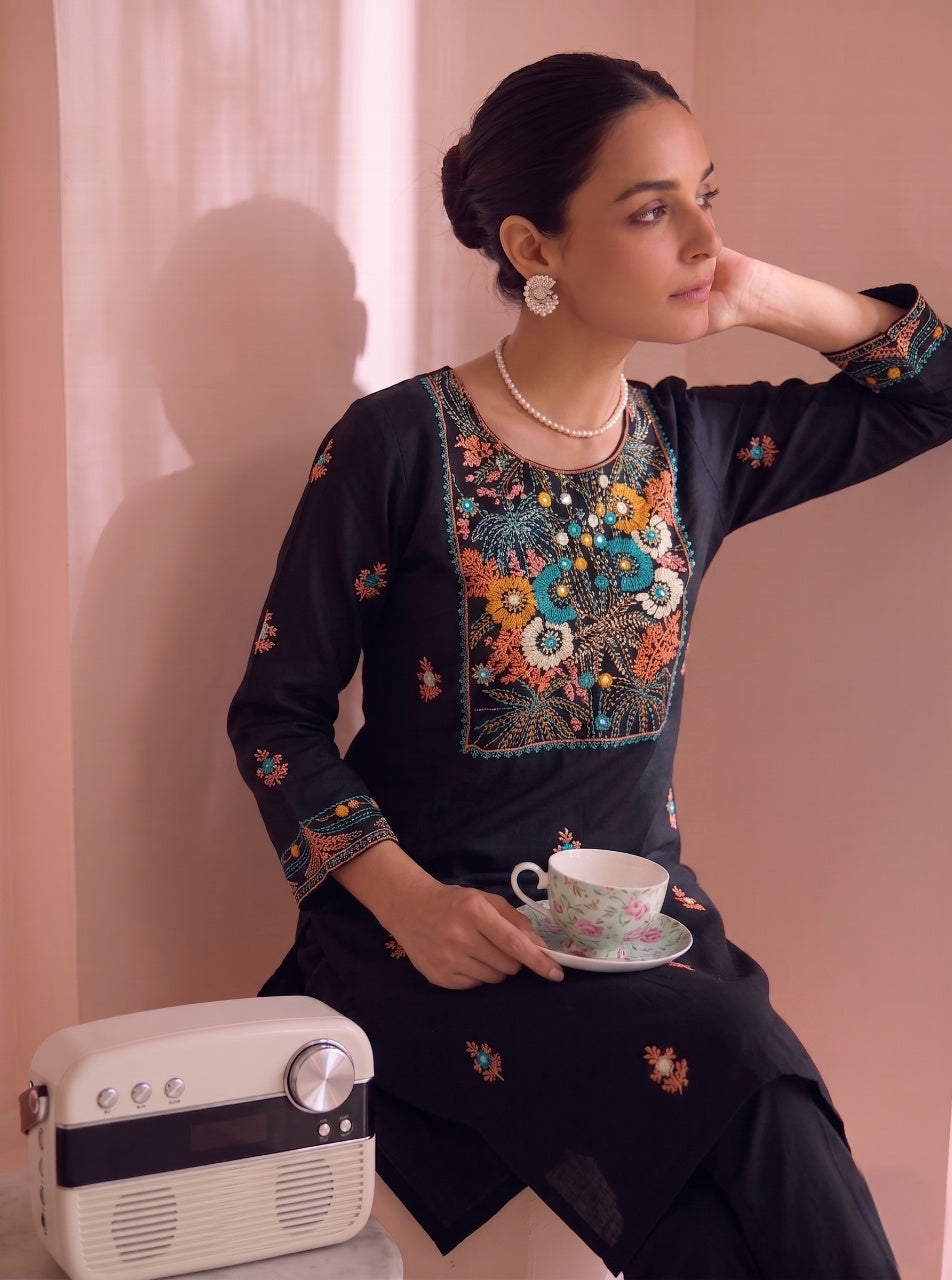 Black Reverie Kurti Set