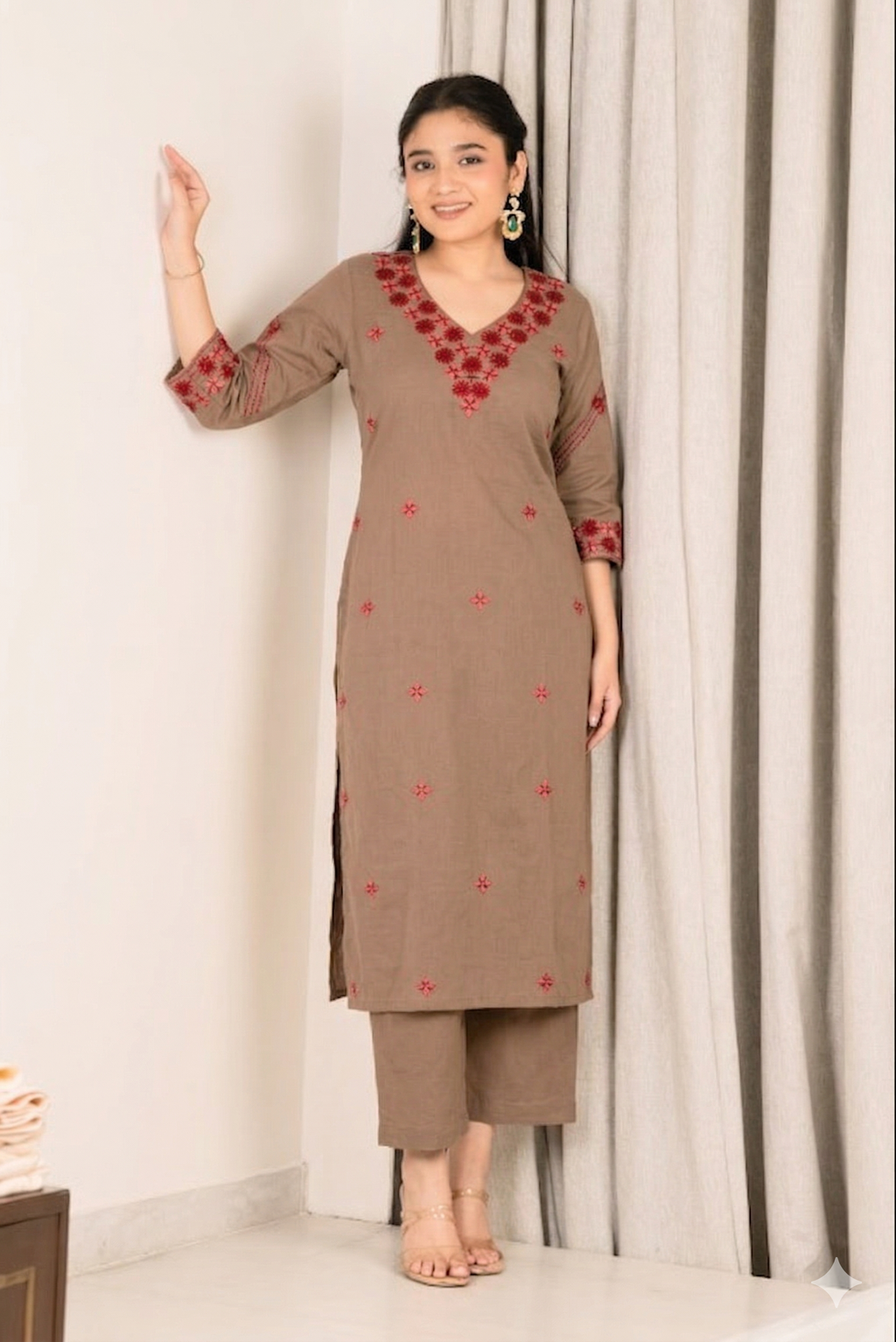 Zoya Katha Kurta