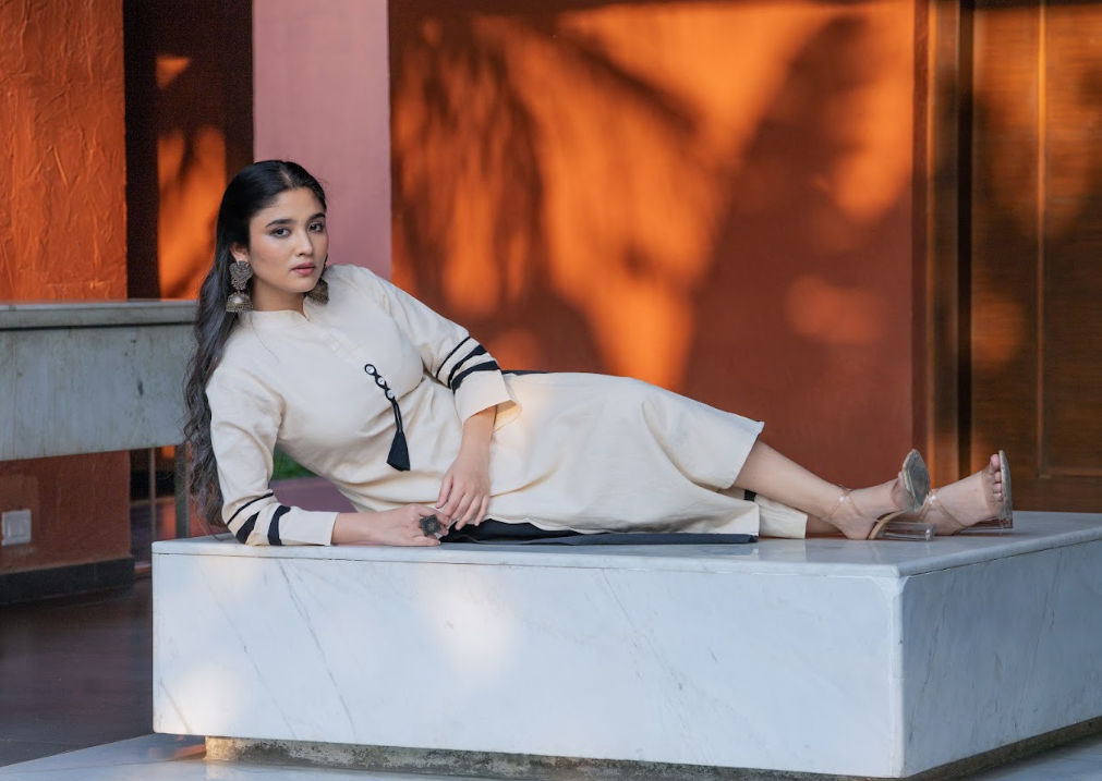 Ivory Noir Kurta Set