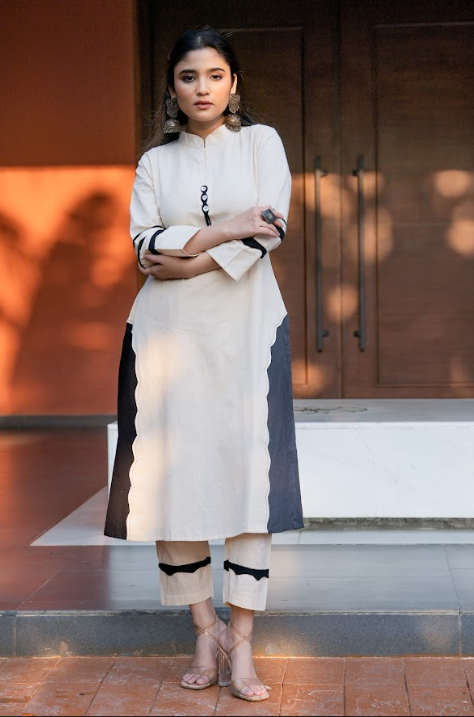 Ivory Noir Kurta Set