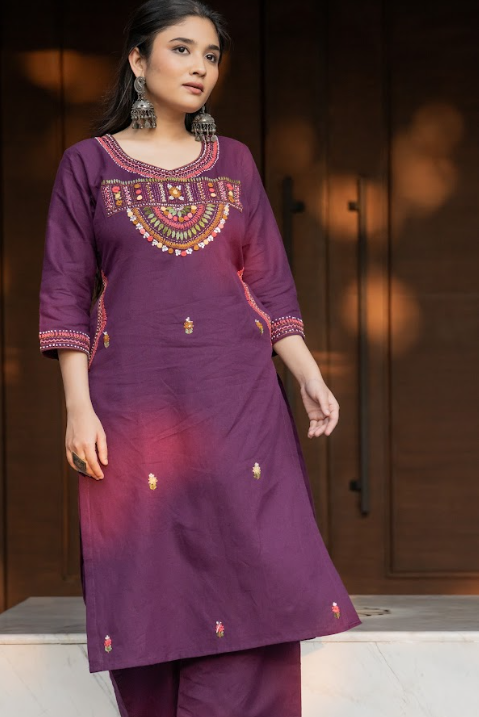 Gulnaar Kurta Set